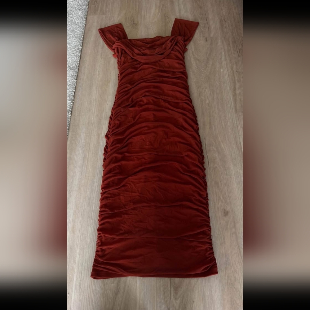 Elegant Rust Colored Women's Dress Size: Small. EUC